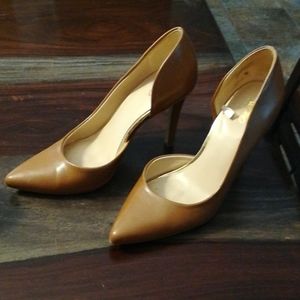 Women's pump